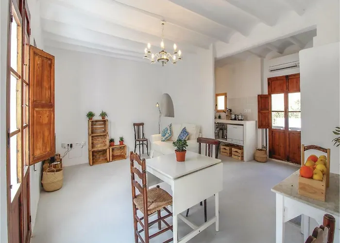 Awesome Apartment In Altea With Wifi